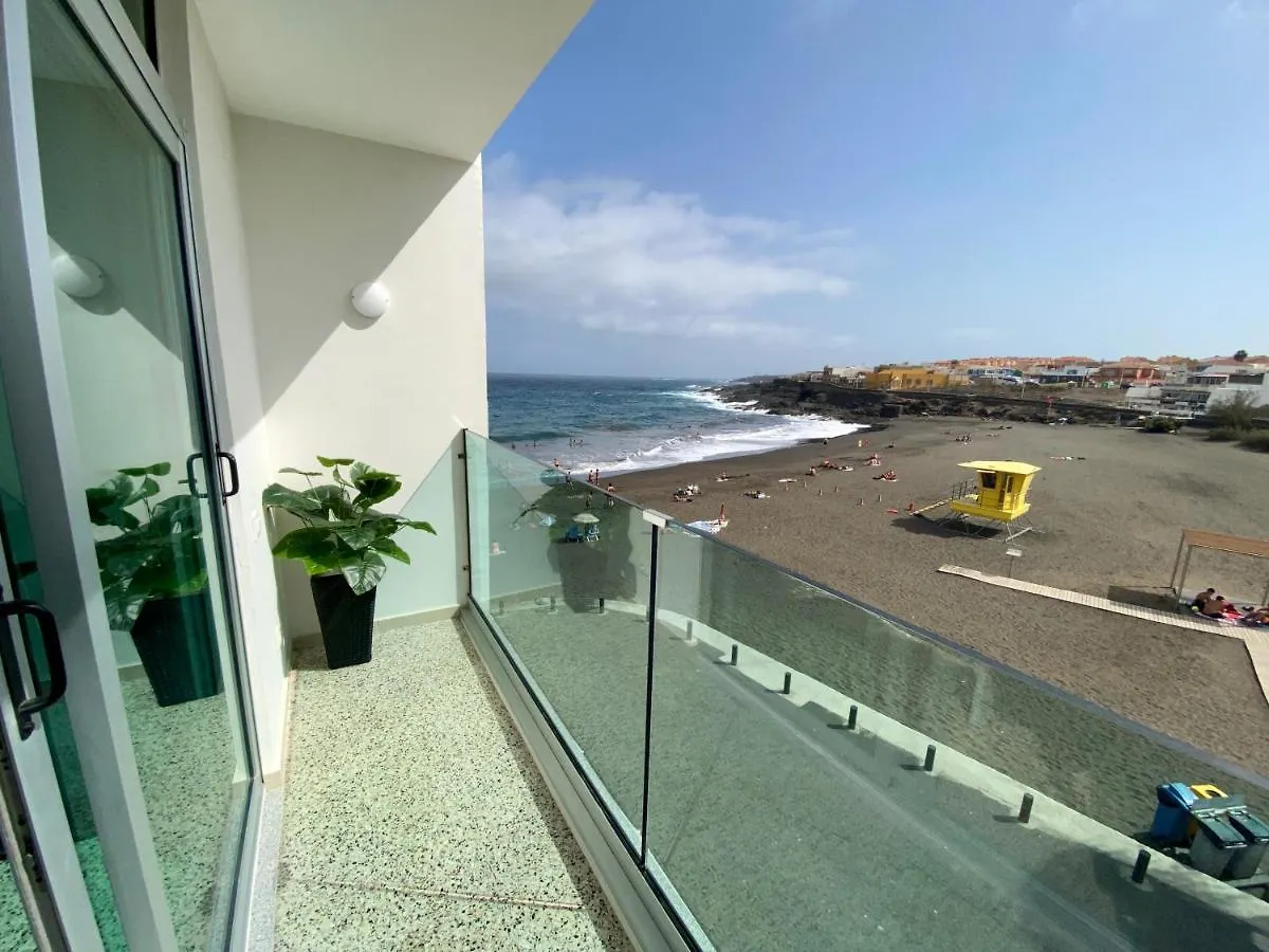 Hermoso Edificio Frente Al Mar Con Gran Terraza Y Hermosas Vistas Las Palmas de Gran Canaria Spain