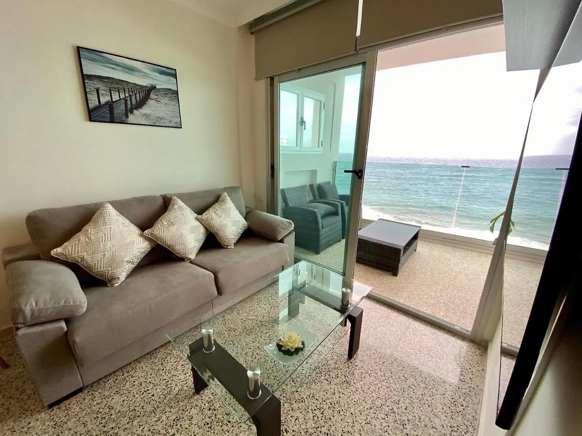 Hermoso Edificio Frente Al Mar Con Gran Terraza Y Hermosas Vistas Las Palmas de Gran Canaria
