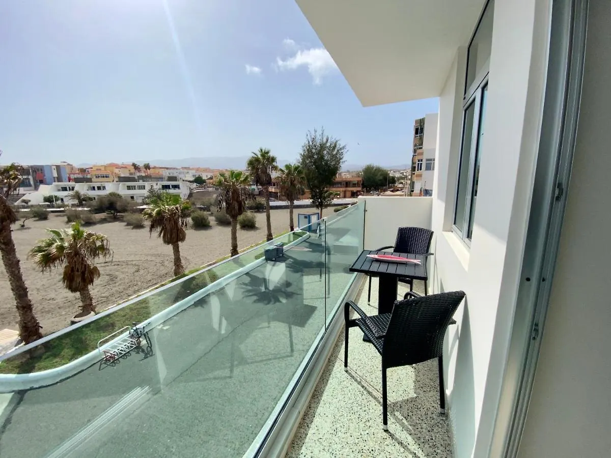 Hermoso Edificio Frente Al Mar Con Gran Terraza Y Hermosas Vistas Las Palmas de Gran Canaria